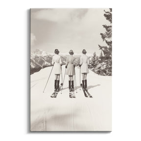 "VINTAGE GLAMOUR SKIERS"